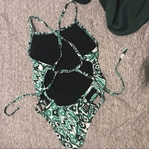 Jolyn “Nico 2” Tie-Back Onsie